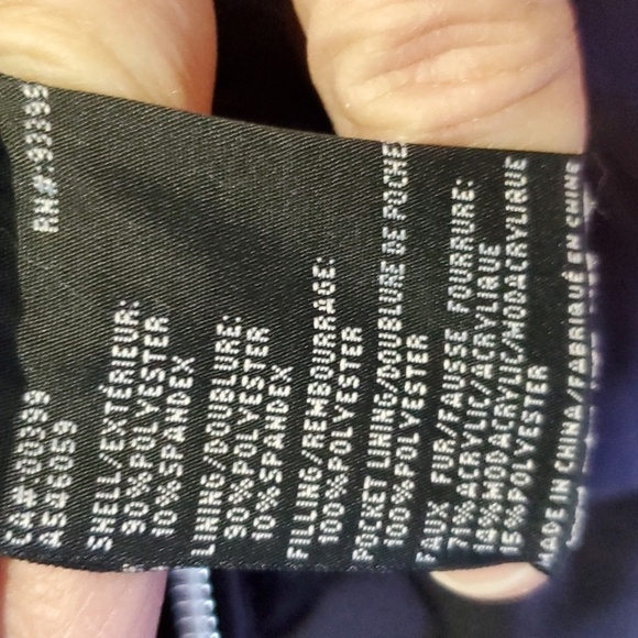 Nuage Navy puffer jacket faux fur hood. Expandable zips on side NWT Small - Picture 9 of 16